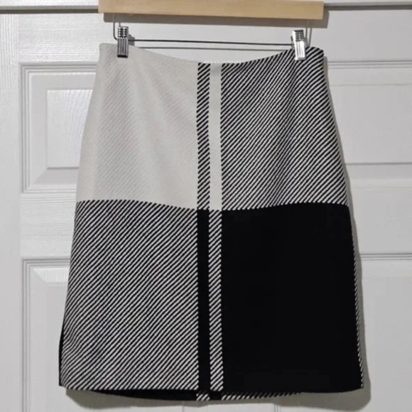 Talbots Tweed Pencil skirt Plaid Pattern 6P - Picture 1 of 4
